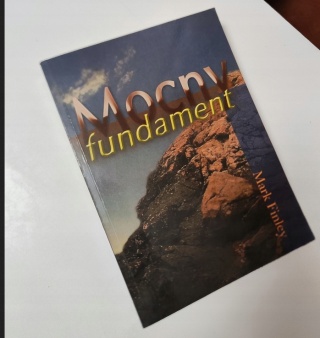 Mocny fundament Mark Finley